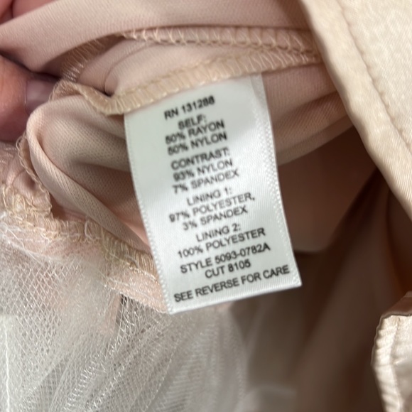 Inspire me lace and mesh dress size 5 - Picture 5 of 5